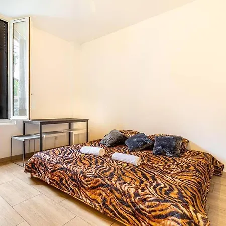 Apartment Cenoslocs - Paris A Vos Pieds Pour 4 Personnes Avec Jardin & Wifi *