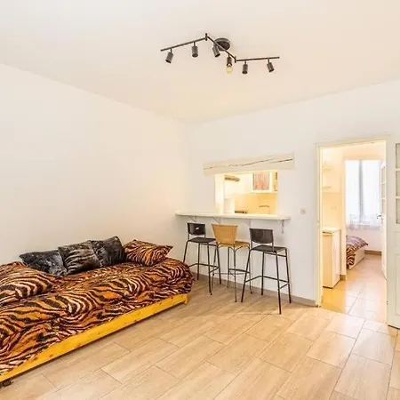 Cenoslocs - Paris A Vos Pieds Pour 4 Personnes Avec Jardin & Wifi * Bondy