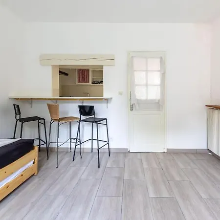 Apartment Cenoslocs - Paris A Vos Pieds Pour 4 Personnes Avec Jardin & Wifi Bondy