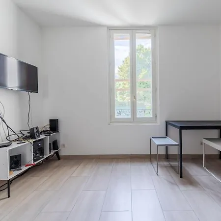 Cenoslocs - Paris A Vos Pieds Pour 4 Personnes Avec Jardin & Wifi Bondy